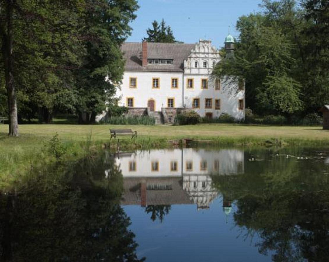 Schlossparkhotel Sallgast Buitenkant foto